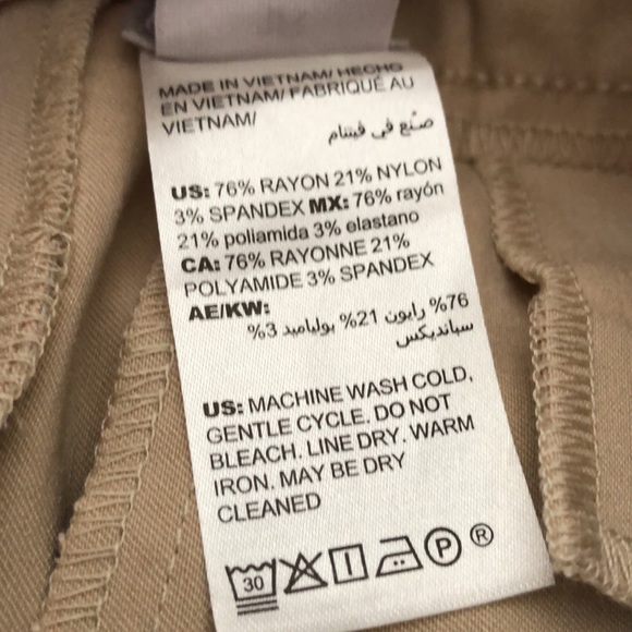 Chico’s High-waist mock pockets ankle button detail stretch pull on slacks - Picture 6 of 9